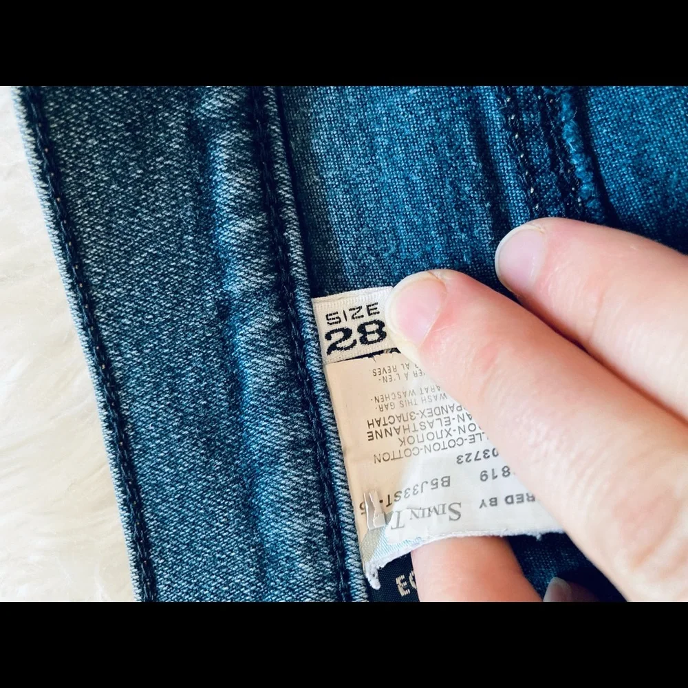 AJ Armani Confort Fit Indigo 005 Series Bootcut Jeans - Picture 4 of 9